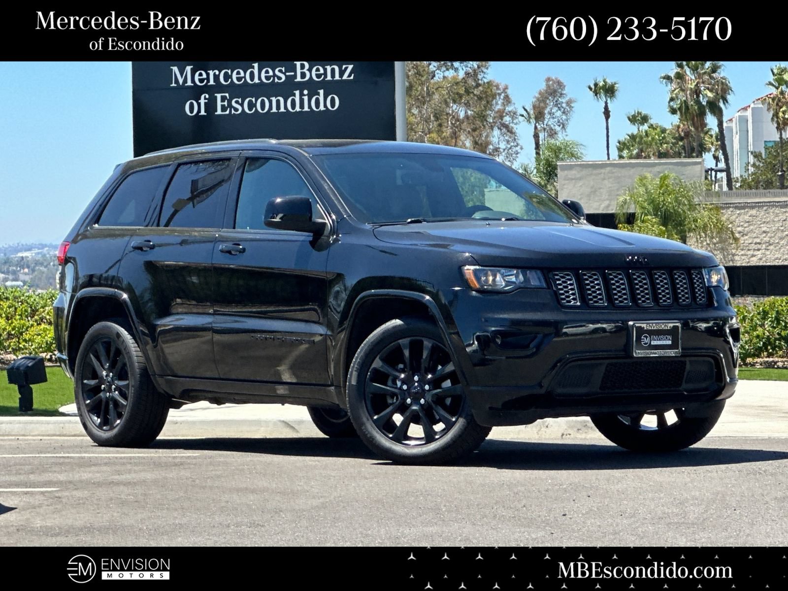 Used 2018 Jeep Grand Cherokee Altitude AWD/4WD image 1