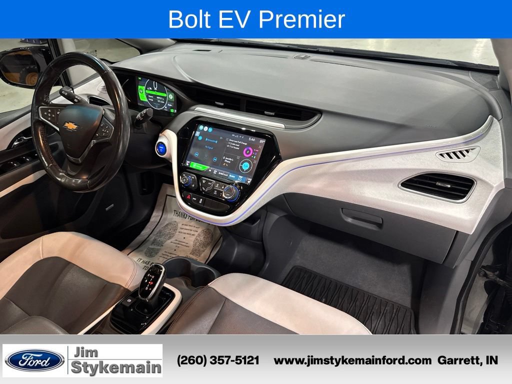Used 2017 Chevrolet Bolt Premier w/ Driver Confidence II Package FWD image 28