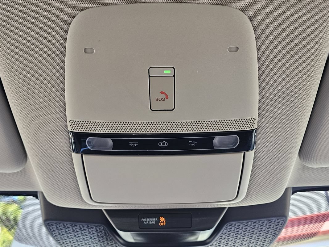 Used 2024 Nissan Ariya AWD image 35