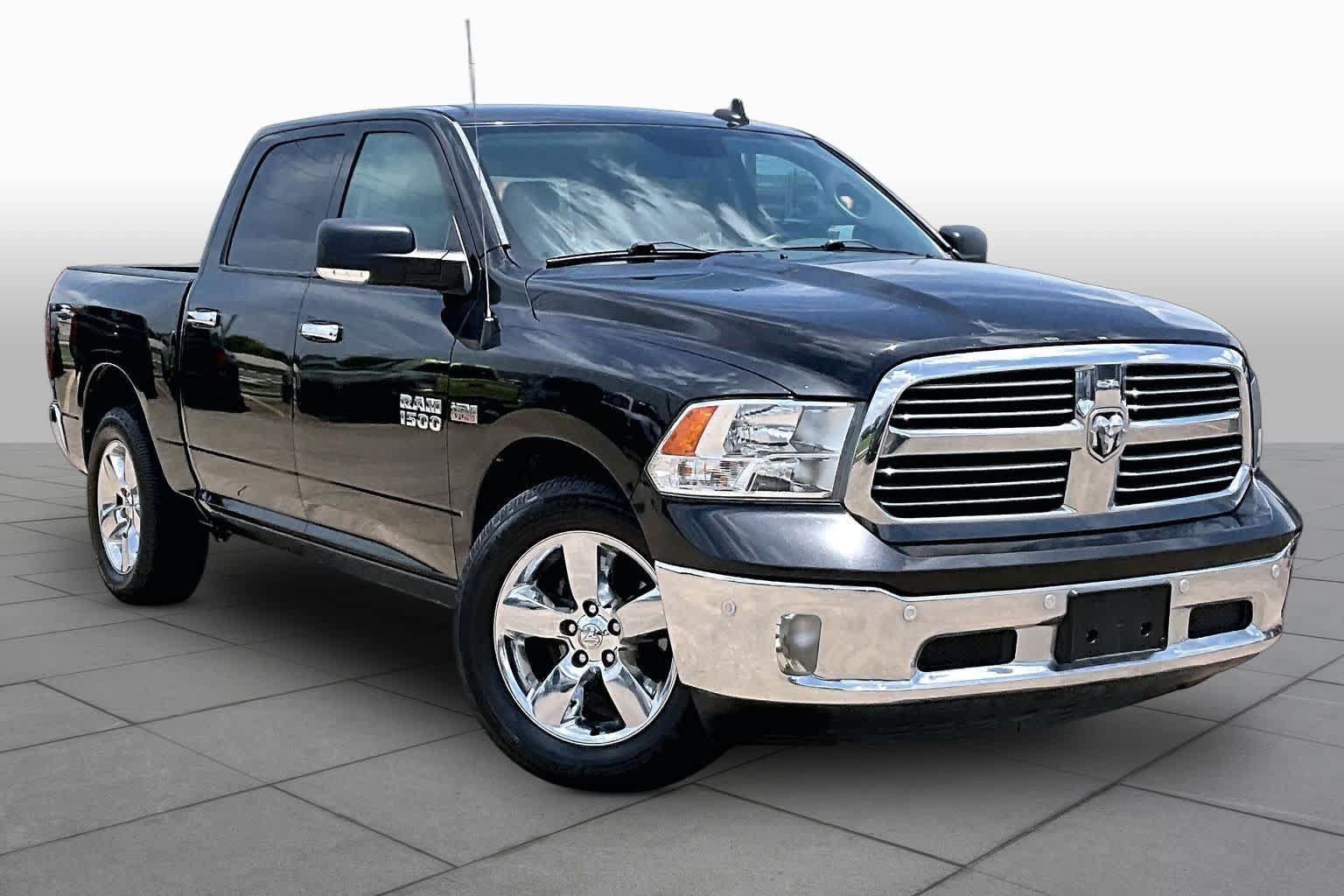 Used 2016 RAM 1500 Lone Star RWD image 3