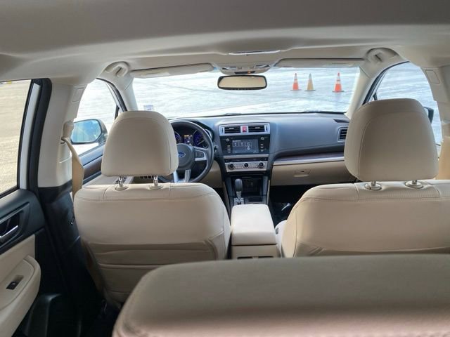 Used 2017 Subaru Outback 2.5i Limited image 11