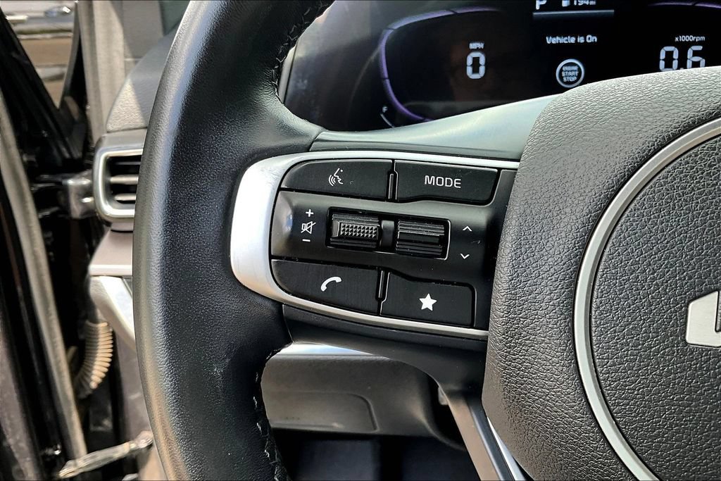 Certified 2023 Kia Sportage EX AWD/4WD image 11