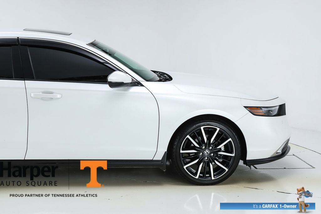 Used 2023 Honda Accord Touring image 12