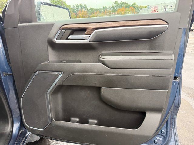 Used 2023 Chevrolet Silverado 1500 LT AWD/4WD image 24