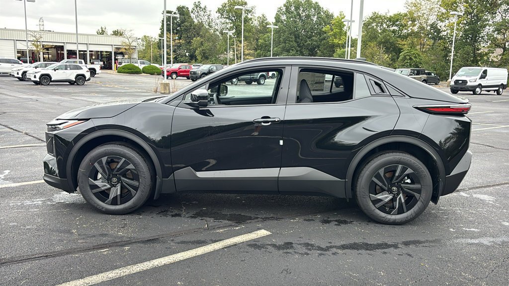 New 2026 Toyota C-HR AWD/4WD image 4