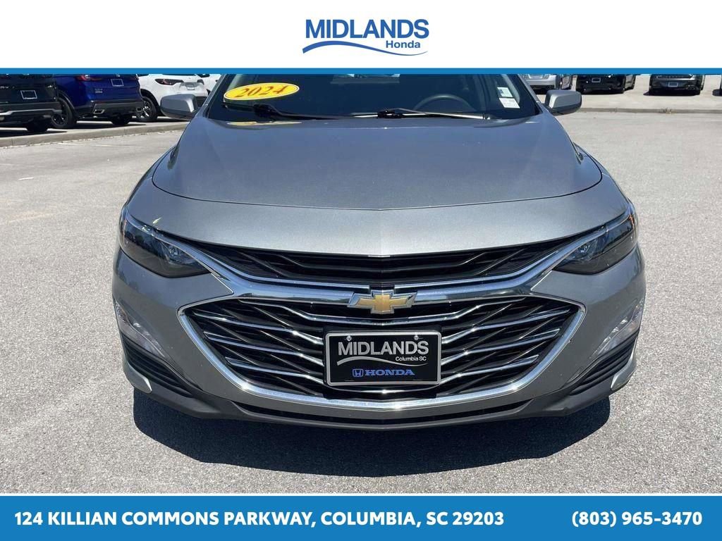 Used 2024 Chevrolet Malibu LT FWD image 2
