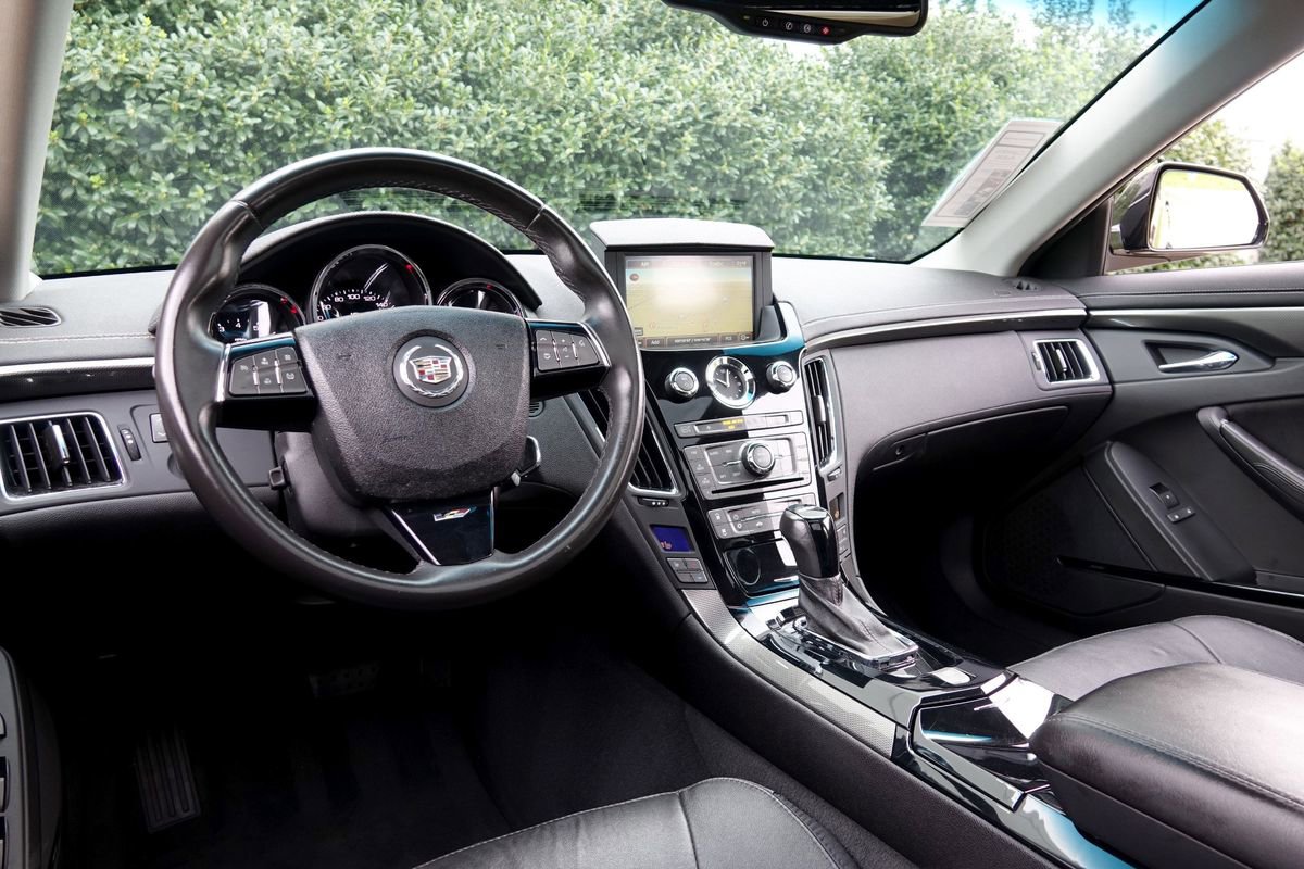 Used 2009 Cadillac CTS V image 6