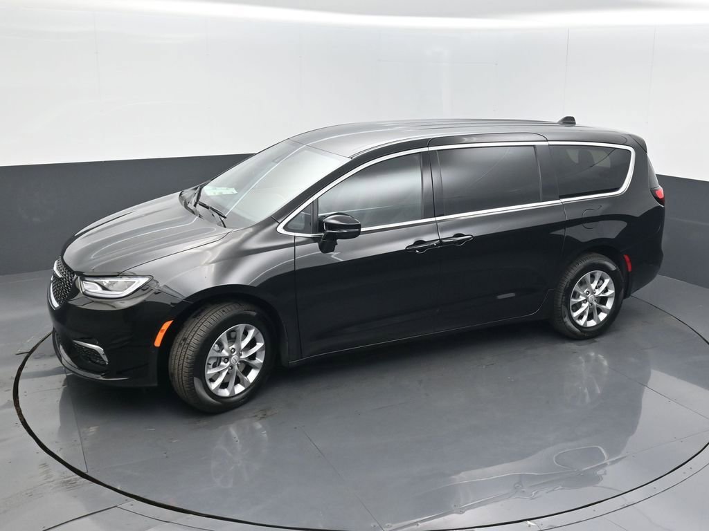 New 2026 Chrysler Pacifica Select image 35