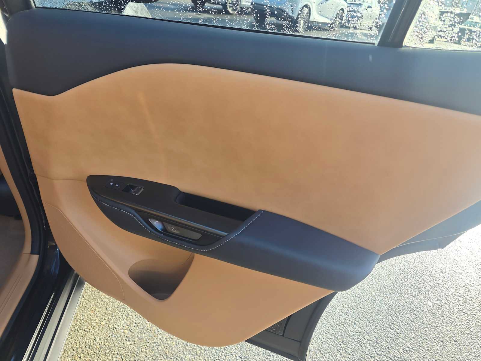 Used 2023 Lexus RZ 450e Premium image 13