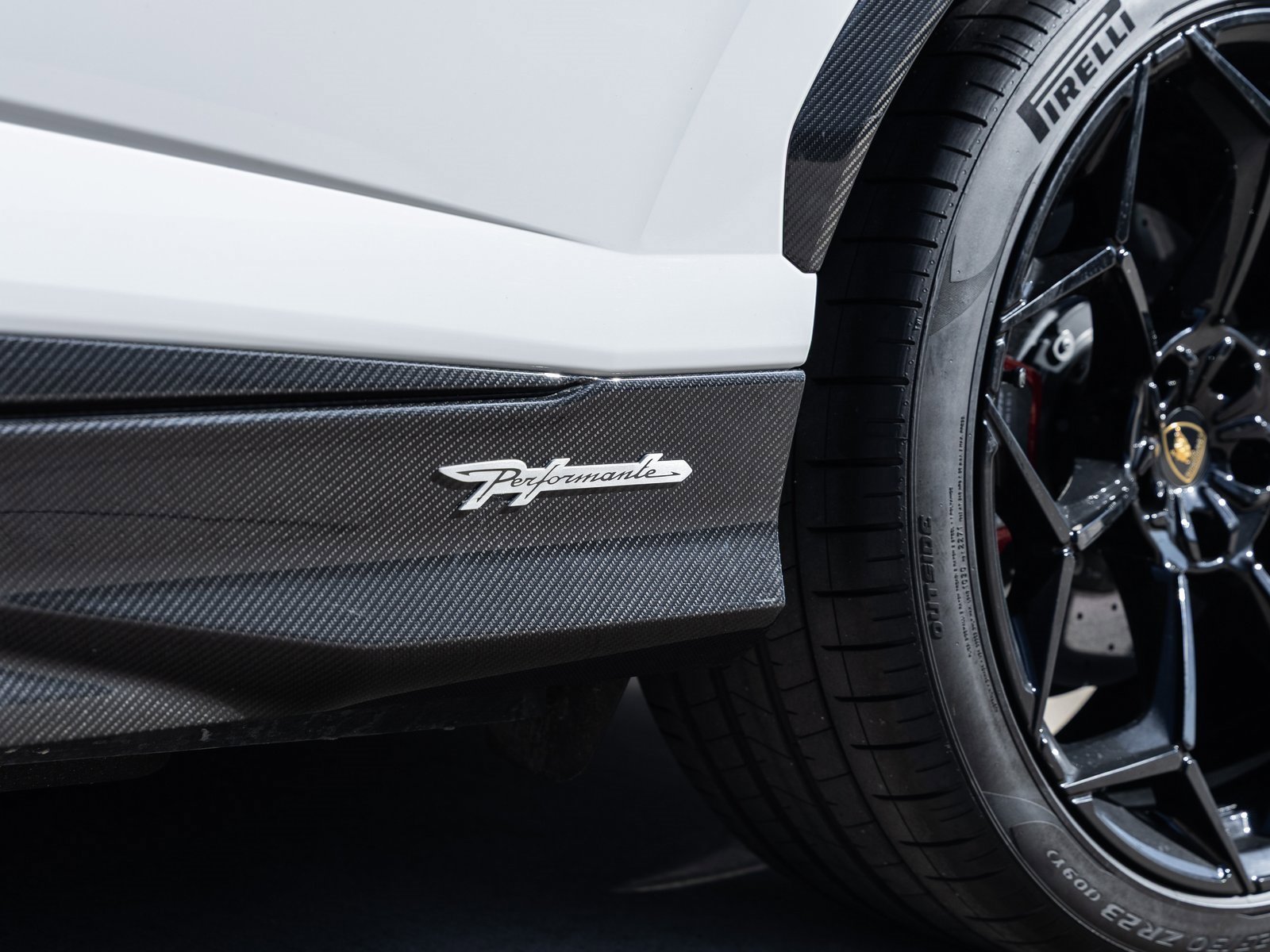 Used 2024 Lamborghini Urus Performante image 16