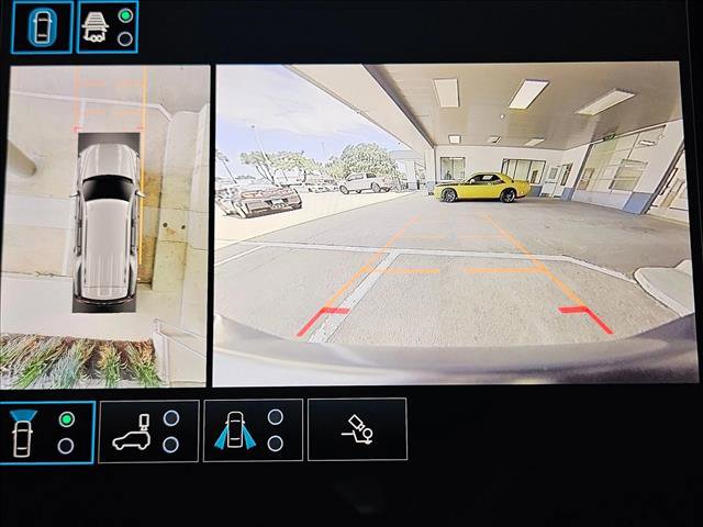 Used 2025 GMC Yukon AT4 Ultimate image 16