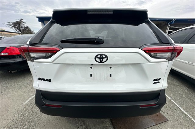 Used 2024 Toyota RAV4 XLE image 4