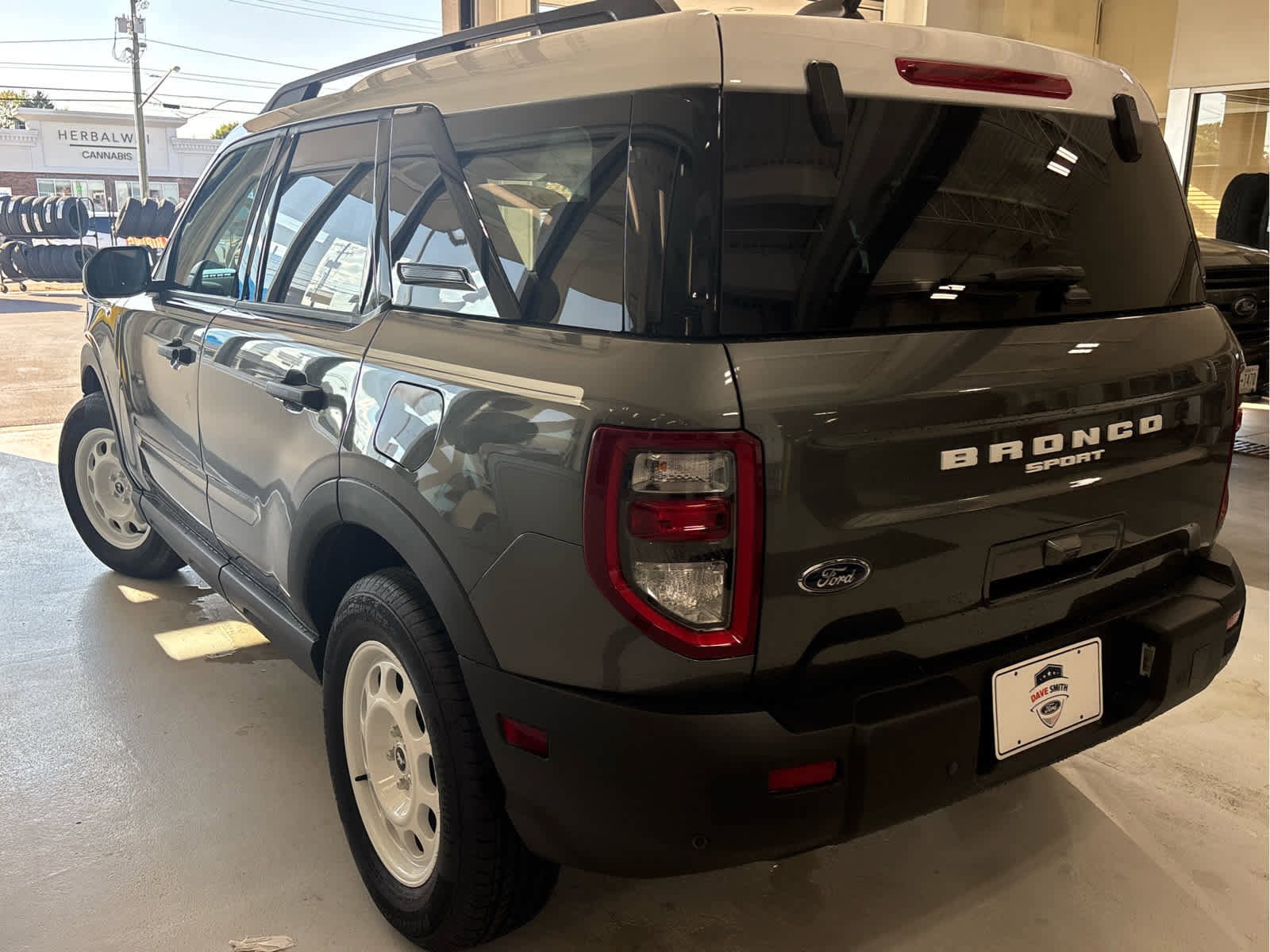 Used 2025 Ford Bronco Sport Heritage w/ Convenience Package image 5