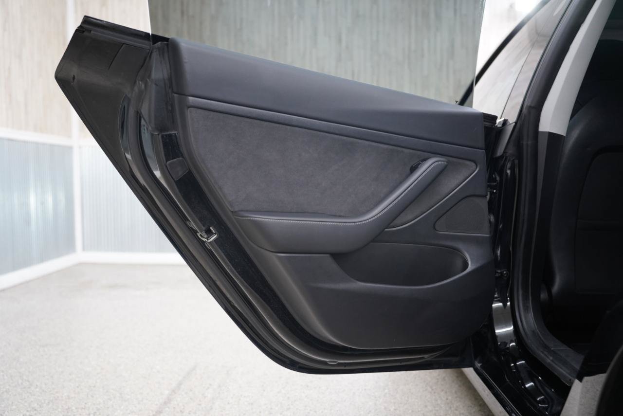 Used 2020 Tesla Model 3 Standard Range Plus RWD image 35