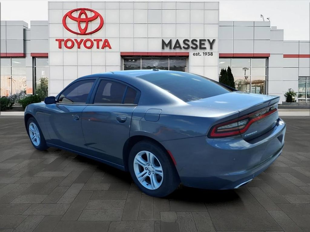 Used 2018 Dodge Charger SXT RWD image 5