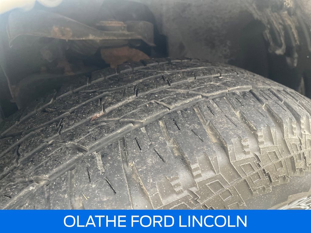 Used 2016 Nissan Frontier SV image 27