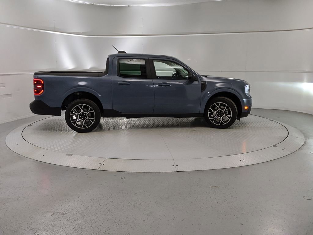 New 2026 Ford Maverick Lariat w/ 4K Tow Package AWD/4WD image 2