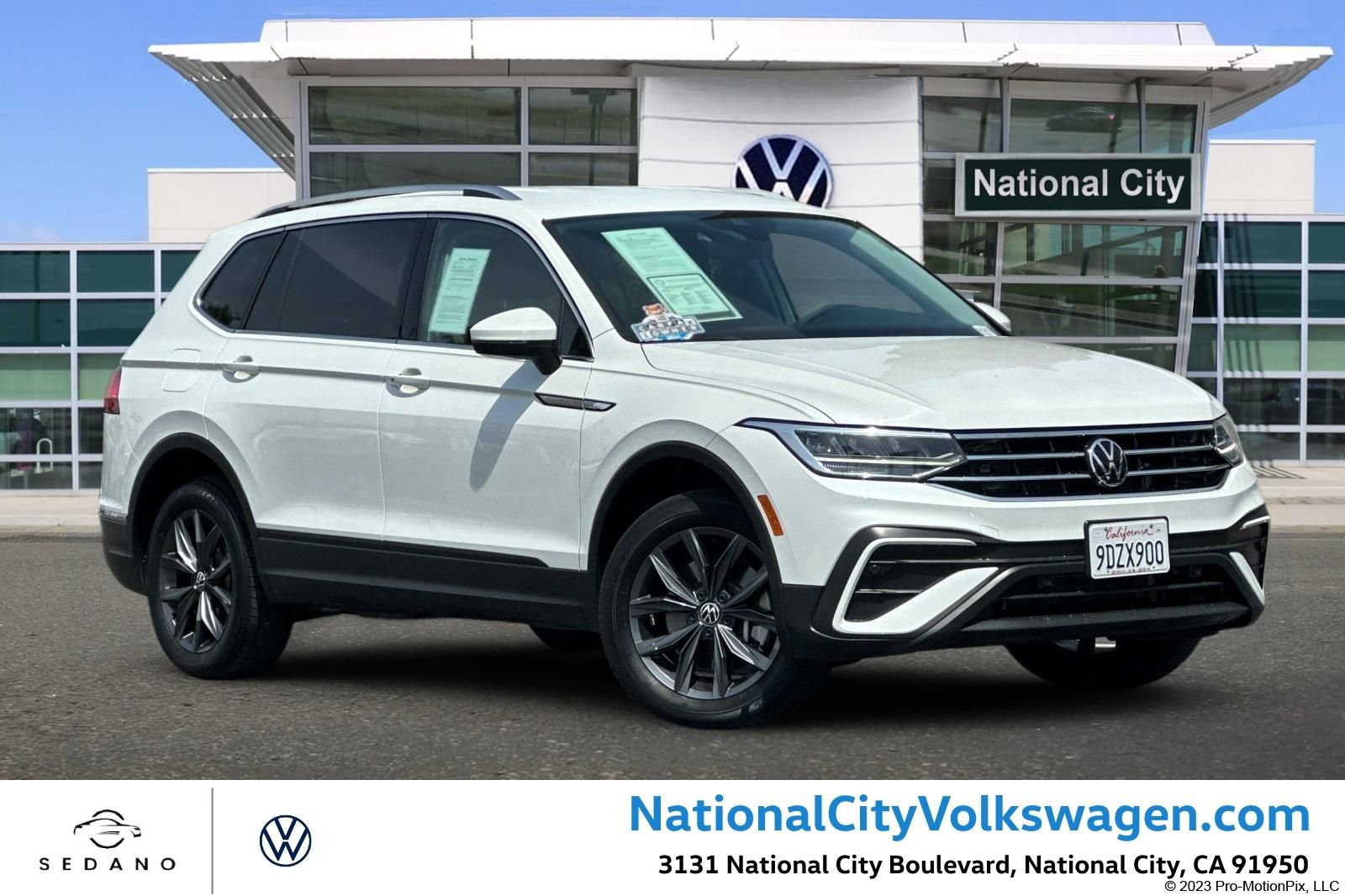 Certified 2023 Volkswagen Tiguan SE image 1