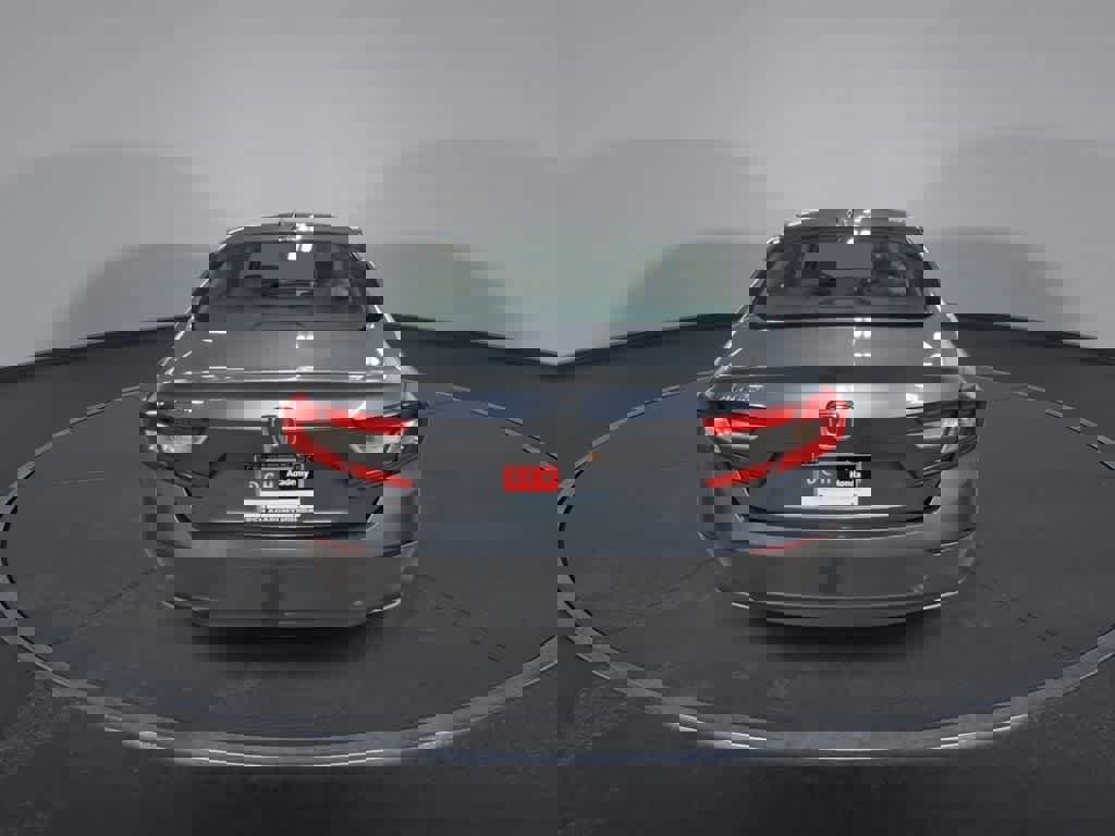 Used 2018 Honda Accord LX image 4