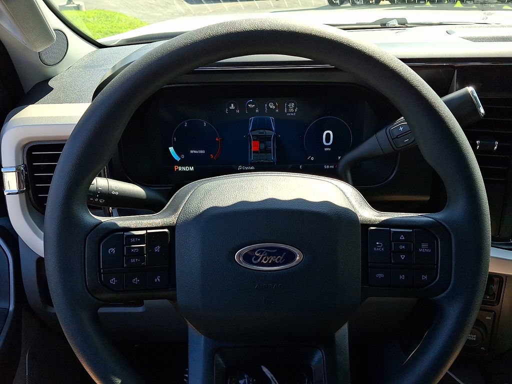 New 2026 Ford F250 XLT w/ XLT Premium Package AWD/4WD image 13