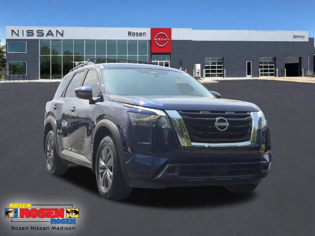 Certified 2025 Nissan Pathfinder SV