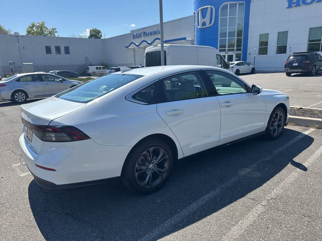 Used 2023 Honda Accord EX image 11
