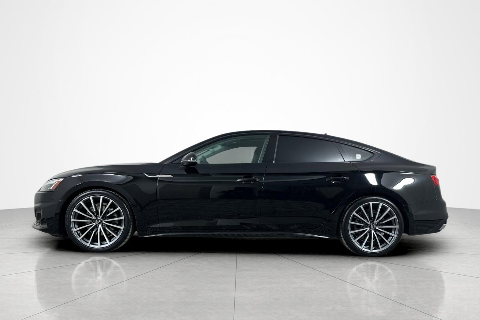 Used 2023 Audi A5 2.0T Premium Plus w/ Premium Plus image 2