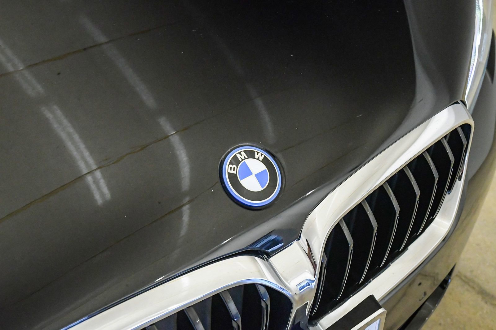 Certified 2023 BMW 530e w/ Convenience Package image 8