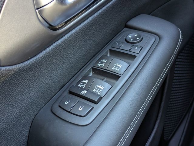 New 2026 Chrysler Voyager LX FWD image 24