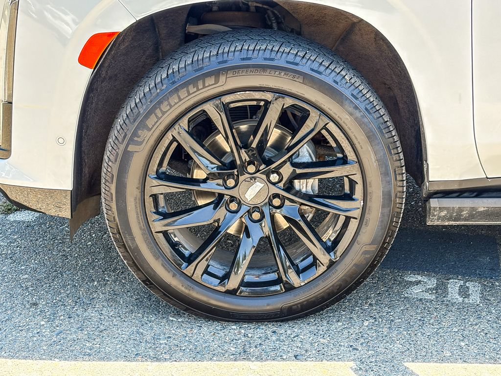 Certified 2023 Cadillac Escalade Sport w/ LPO, ONYX Package AWD/4WD image 8