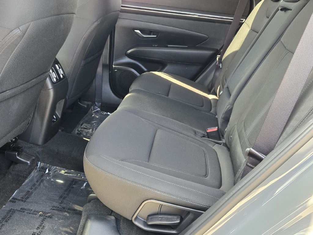Certified 2024 Hyundai Tucson SEL FWD image 11