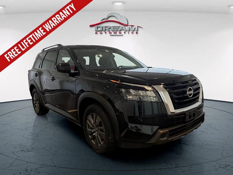 Used 2024 Nissan Pathfinder SV