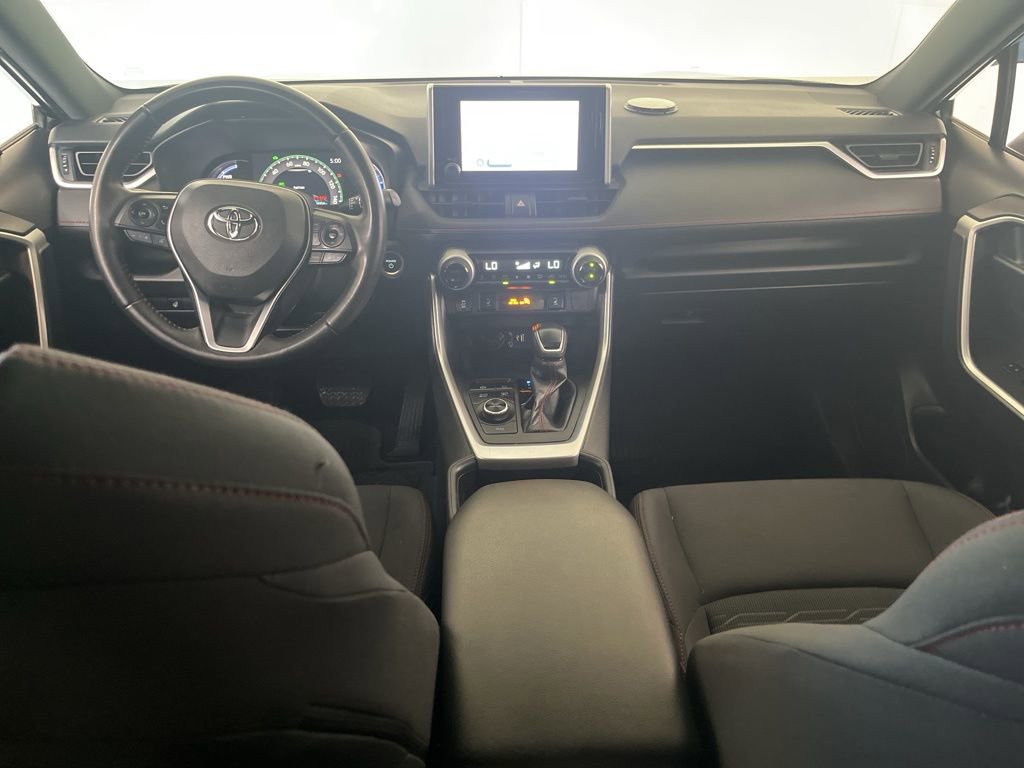Used 2023 Toyota RAV4 SE w/ Weather & Moonroof Package image 32