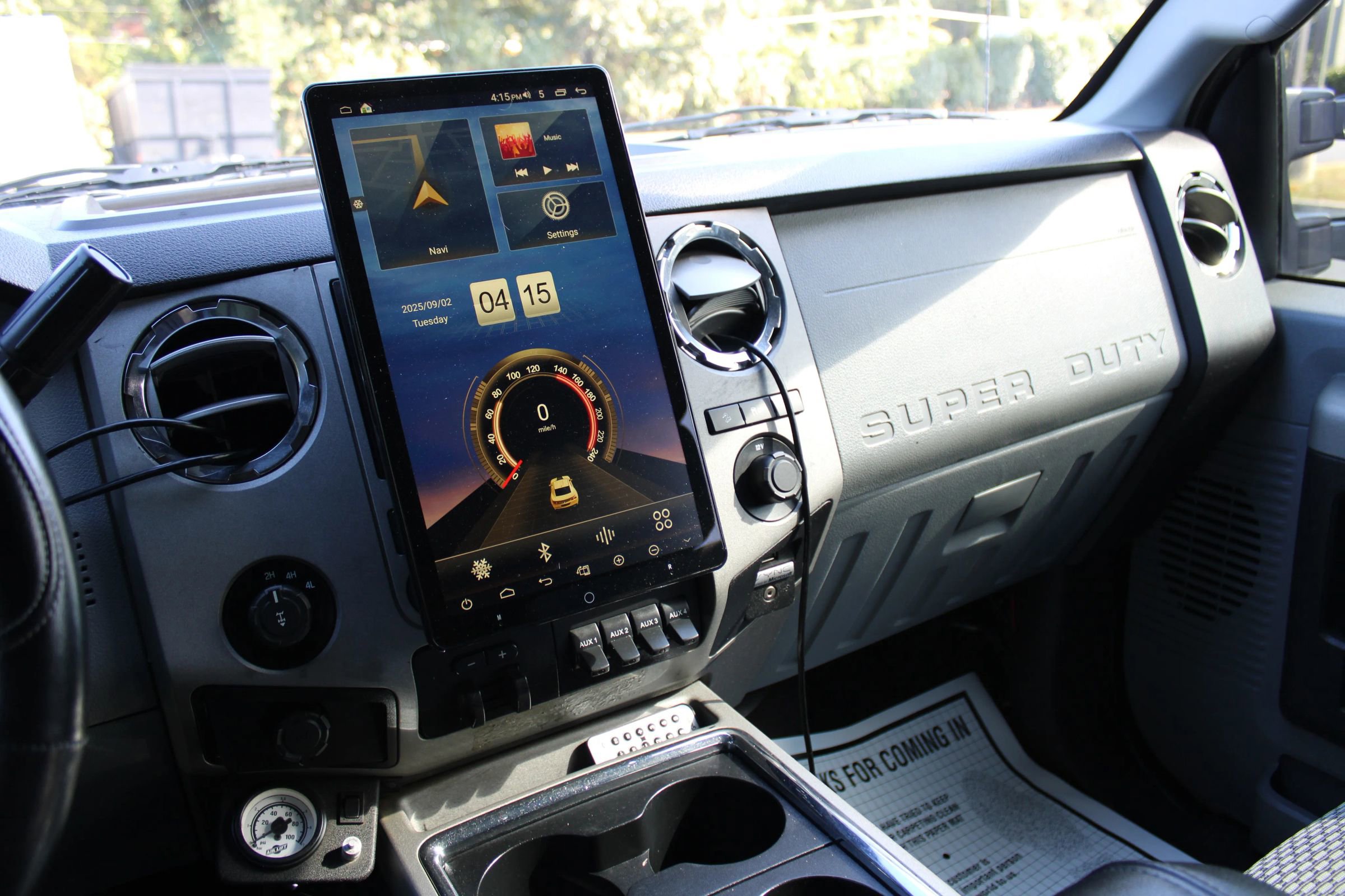 Used 2014 Ford F250 XLT w/ XLT Premium Package image 8