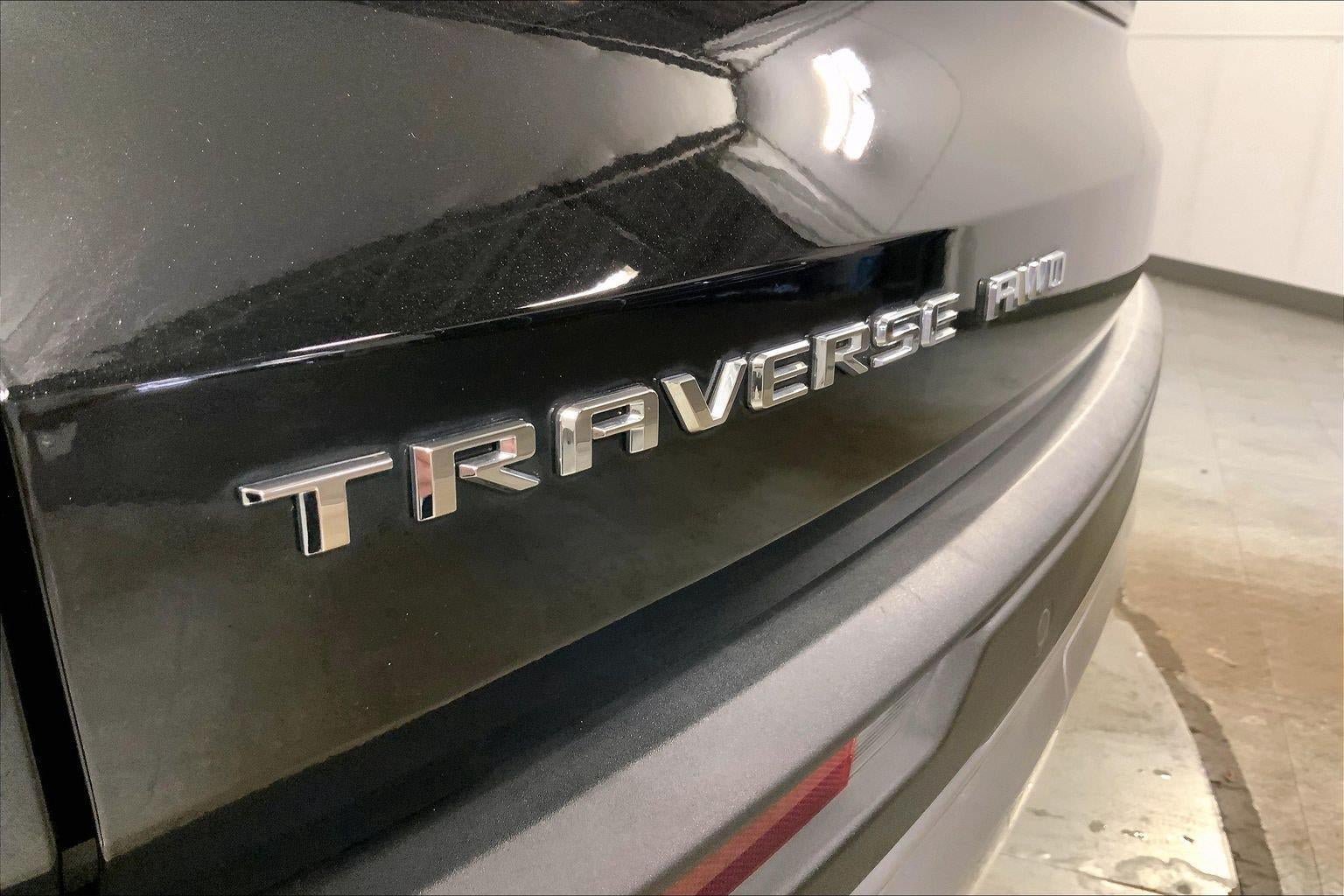 Used 2026 Chevrolet Traverse LT w/ Driver Confidence Package AWD/4WD image 8