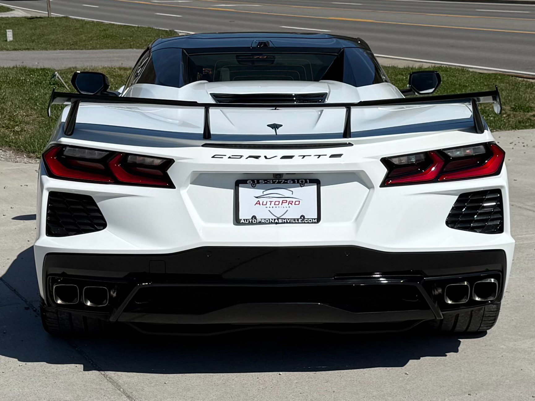 Used 2023 Chevrolet Corvette Stingray Premium Conv w/ Z51 Performance Package RWD image 6