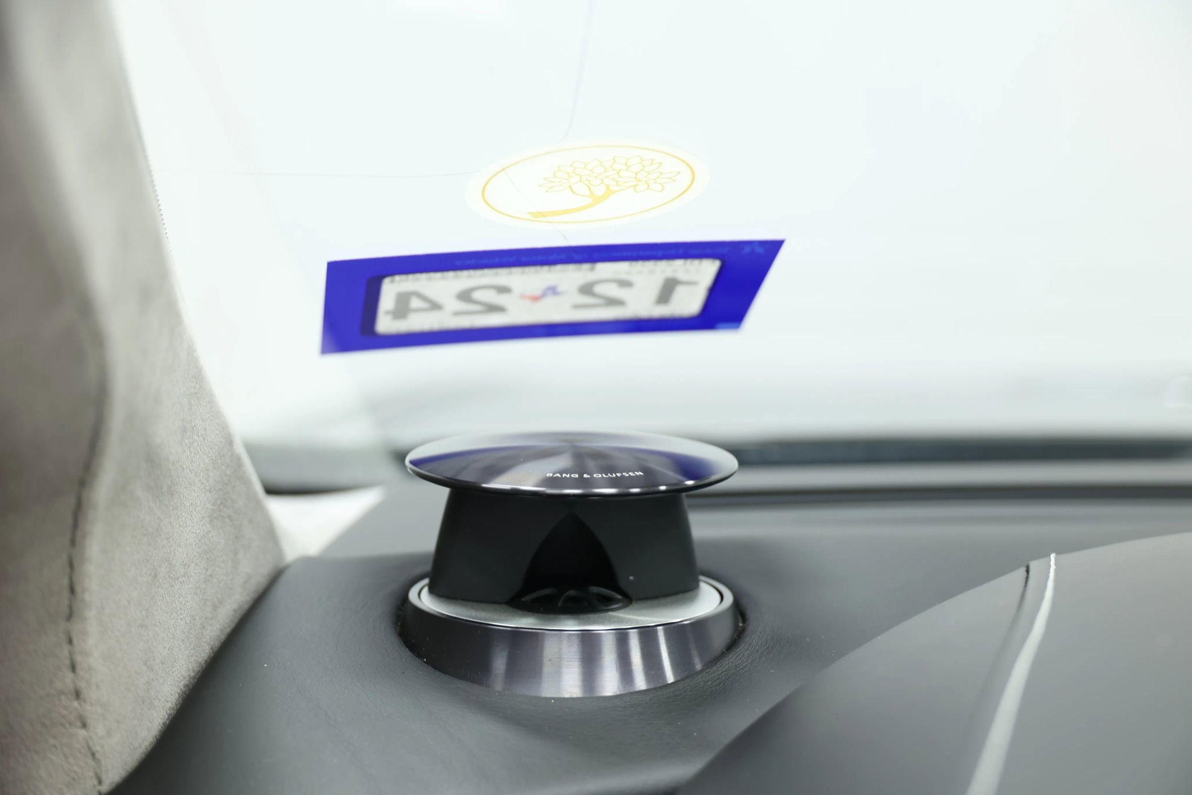 Used 2012 Aston Martin Virage Volante image 27