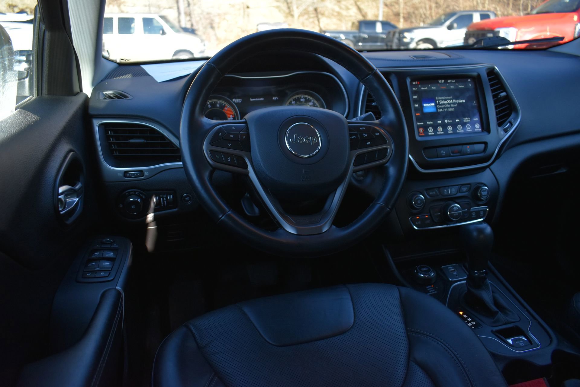 Used 2021 Jeep Cherokee Latitude Lux w/ Comfort/Convenience Group image 16