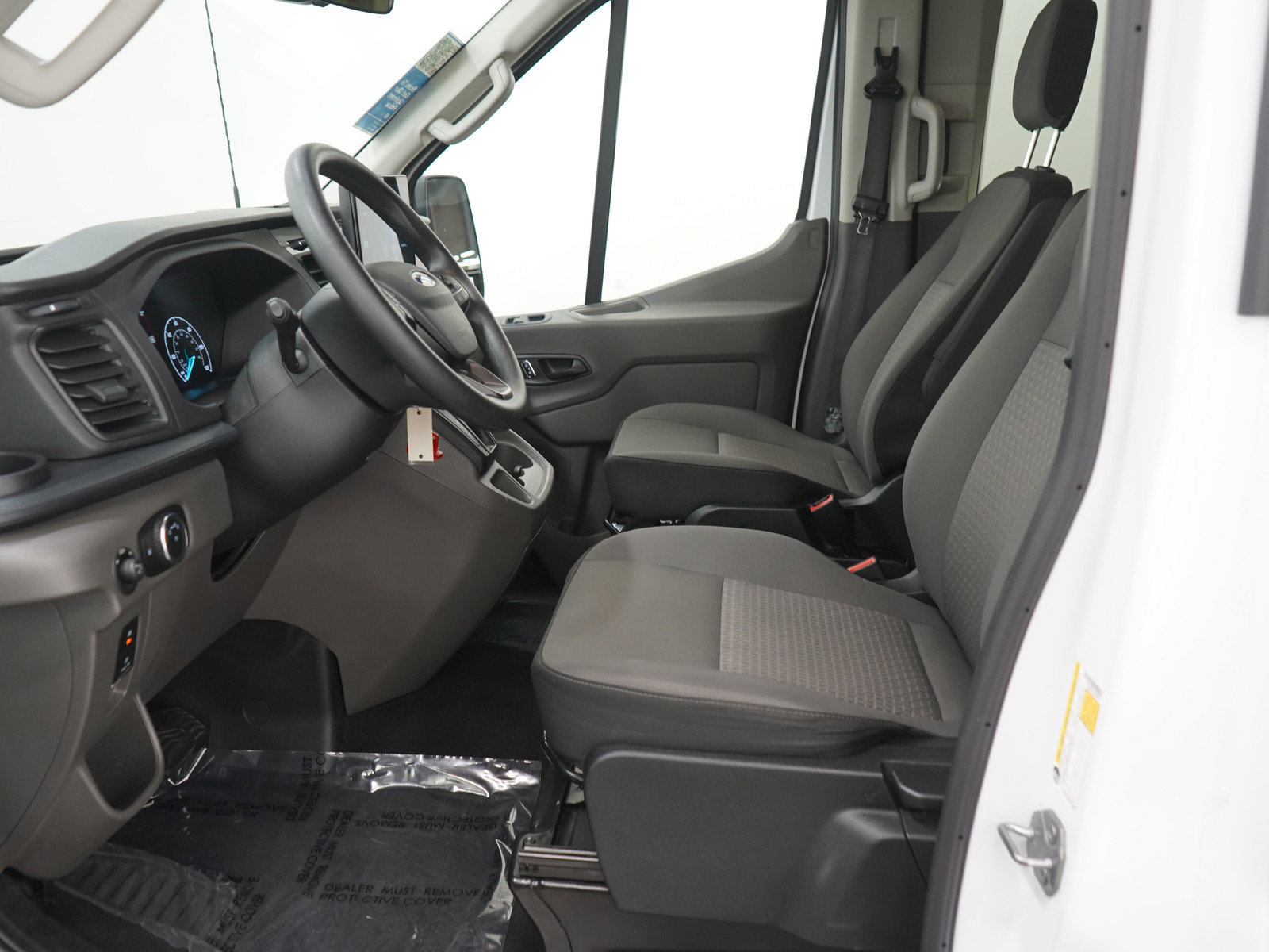 Used 2024 Ford Transit 350 XLT image 22