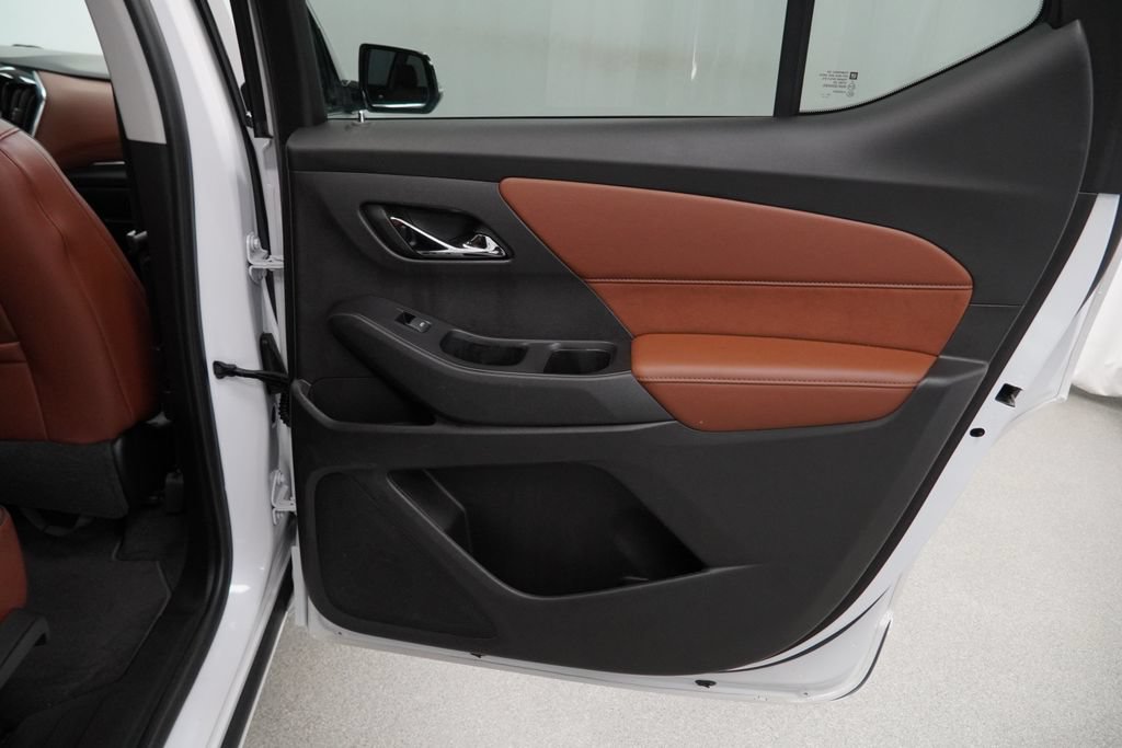 Used 2019 Chevrolet Traverse High Country w/ LPO, Floor Liner Package AWD/4WD image 30