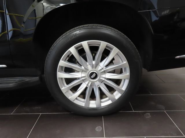 Certified 2022 Cadillac Escalade ESV Luxury RWD image 14