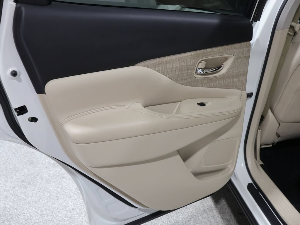 Used 2019 Nissan Murano SL w/ SL Technology Package AWD/4WD image 19