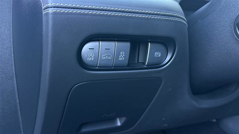 Used 2024 Genesis G90 3.5T image 15