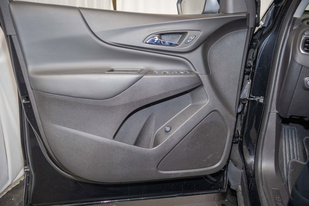 Used 2024 Chevrolet Equinox LT image 10