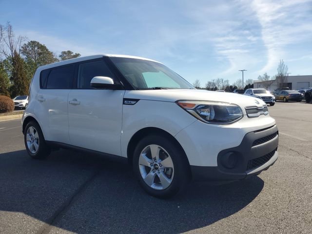 Used 2018 Kia Soul Base image 3