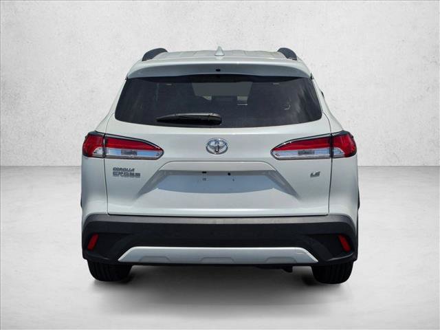 Used 2024 Toyota Corolla Cross LE FWD image 6