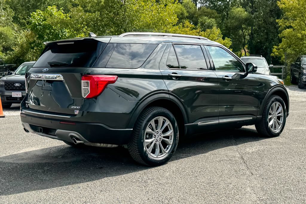 Used 2023 Ford Explorer Limited w/ Equipment Group 301A AWD/4WD image 3