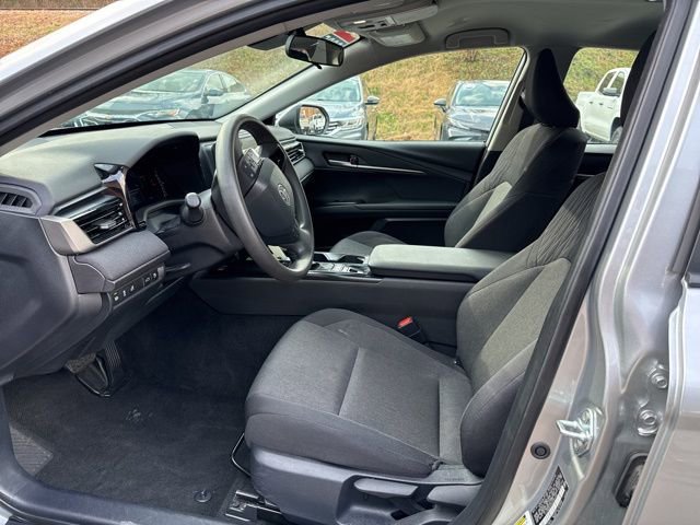 Used 2025 Toyota Camry LE image 19