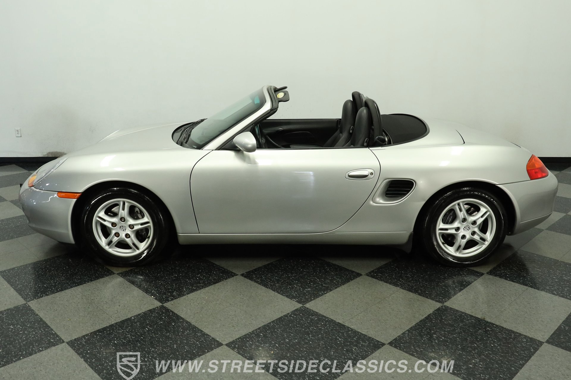 Used 1998 Porsche Boxster RWD image 2