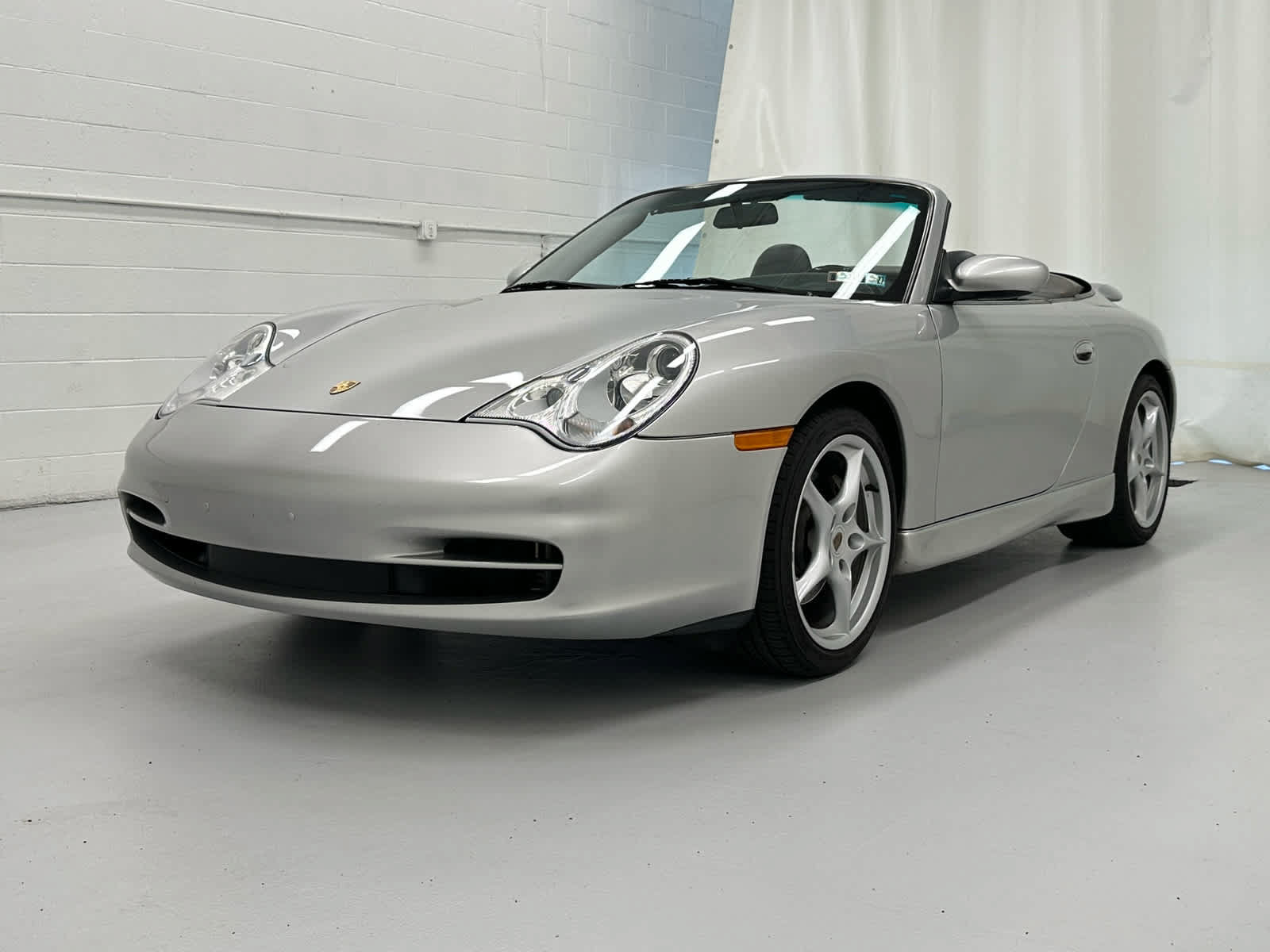 Used 2003 Porsche 911 Carrera 4 AWD/4WD image 4